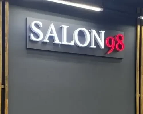 Световые буквы на подложке